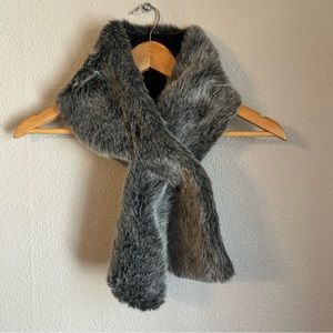 WESTBOUND | FAUX FUR PULL THROUGH SCARF FAUX FUR